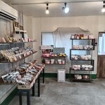 TOKYO CHOCOLATE FARM - 内観 売り場