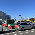 Kirin - 軽く数えて、120台駐車スペースあります