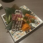 Kakurega Private rooms Izakaya Chacha Shigure Kawagoe Ekimae Ten - 市場直送お造り三点盛り合わせ　990円