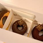 mister Donut Ti-Ekkusu Ryuyama Ootakanomori Shoppu - ゴディバ、結構いい値段