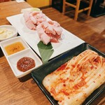 Korean Tonbuza Shinjuku Ten - 