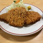 Tonkatsu Murai - A日替り　ロースかつとわらじかつ　900円