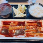 Hiden Tare Yakiniku Ginmi Jukusei Gintan Seto Ten - カルビランチ