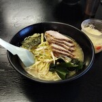 New Ramen Shop Kamenari Ten - ネギチャーシューメン醤油