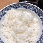 吉野家 - 大盛りご飯が柔らかめで美味しい！お代わり無料！