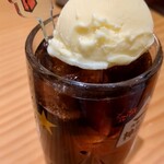 Taishu Stand Kandaya Sakigake Kamata Nishiguchi Ten - コーラにアイスクリームトッピング