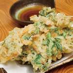 Izakaya Akinei - こんなにたくさん！！野菜のかき揚げ250円