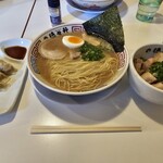 和風だしラーメン 徳栄軒 - 