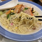 Ringer Hut Ionmoru Hinode Ten - 麺