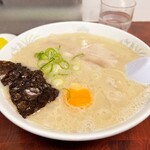 Raikyu ken - 卵入りラーメン