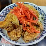 YOSHINOYA Shinjuku Yasukunidori Ten - から揚げ丼アタマの大盛666円税込