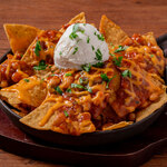 Chili beans nachos