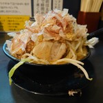 Raku Jin - 鰹節が乗るのが特徴