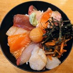 Sakana Ai Netaiichi Seafood Stand Sakana no Mise - 令和6年2月
                      ランチタイム(11:30〜14:30)
                      海鮮丼 税込1000円