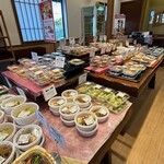 Cook Cham Matsunawa Ten - 一品もすごく豊富◎
                      こちらの店舗が、いちばん品揃えがいいかもね