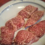 炭火焼 焼とり・焼肉 大吉 - 特上カルビ