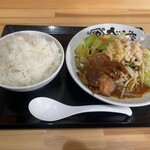 Yasai Itame Senmon Ten Vegeya Utsunomiya Moto Ten - 野菜炒め味噌680円
                        ご飯大盛100円