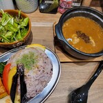 カレーとデミ カサネヤ - 