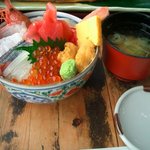 Hakodate Seafood Kurabu - 