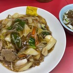 Sui Yoshi Funabori Shiten - 萃寿船堀支店(タレ焼きそば、スープ)