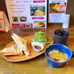 Machi Cafe - 