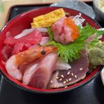 Momijiya - 海鮮丼1300円