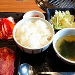 熟成焼肉 いちばん - 料理写真:カルビ&牛タン塩ランチ(ごはん大) 1,639円