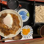 満留賀 - すき焼き丼・もりそばセット