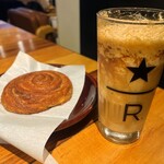 Neighborhood and Coffee Ikejiri 2 Chome Ten - 