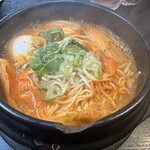 Sansan Tei Honmachi Ten - チゲ煮込みラーメン