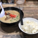 Shofuku Gofukuchotori Ten - とんこつラーメン