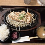 食事処 葵 - チキン竜田定食（882円＋税）