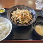 Kado - 野菜炒め定食。