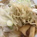 Wantanmen no Mangetsu Mitsui Outlet Park Hokuriku Oyabe Ten - 醤油ワンタンメン 950円