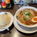 Ramen Juhachiban - 