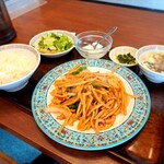 新中華 李記 - ■青椒肉絲定食