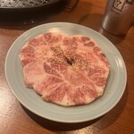 焼肉酒場新世界 - テール