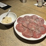 Yakiniku Guriguri Ya Ekiyaten - 