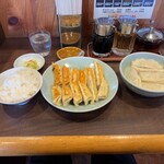 Utsunomiya Minmin Kanuma Ten - "ダブルスイライス"1,260円("焼餃子"360円2枚、"水餃子"360円1枚、"ライス"180円)おすすめ組み合わせ♪