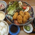 Gohan Cafe Hitoiki - 牡蠣フライのランチ