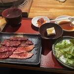 酒肴焼肉　かがり火 - 