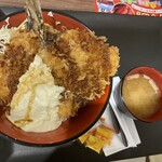 Toyosu Shokudo Ebina Sa-Bisu Eria Kudari Sen - 特大アジフライ丼2枚