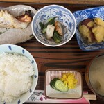 つるや食堂 - 