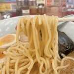 ラーメン山岡家 - 醤油ラーメン 味玉トッピング