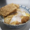 福与志 - 料理写真:かつ丼　鶏からトッピング