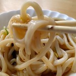 Kamata Shoyu Kuramoto Chokubaijo - ぶっかけうどんに”だし醤油”をかけて…