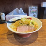 Bowbow Ramen Tomi - ボウボウ野菜麺少なめ　赤黒