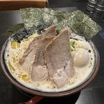 横濱家系ラーメン 神山 - 