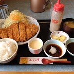 ふじの実 - 料理写真:メガとんかつ定食