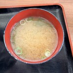 かつ丼処 白鳥 - みそ汁